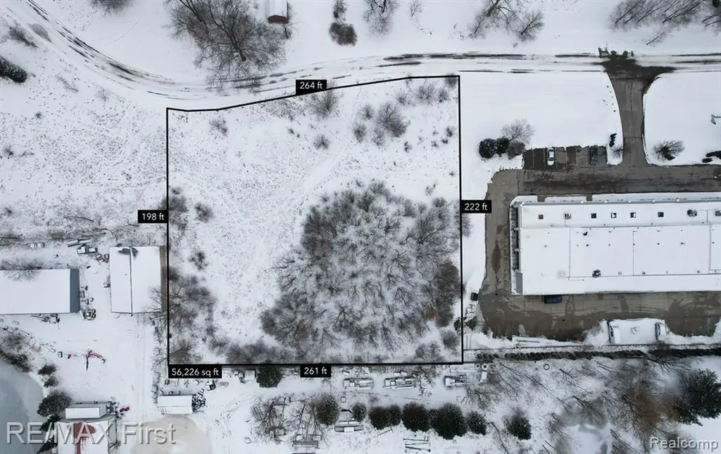 000 Unit 3 Big Sky Drive Groveland Township MI 48442