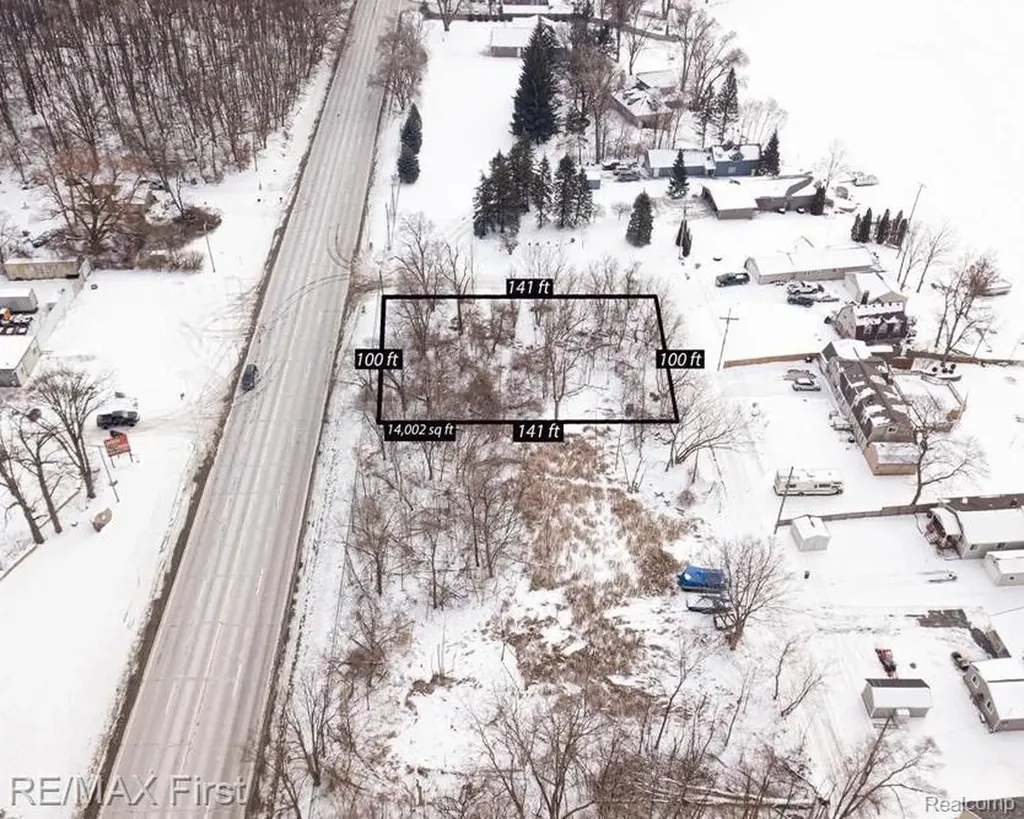 000 Dixie Highway Springfield Charter Township MI 48348