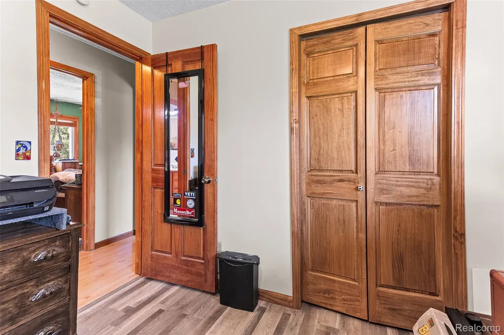961 Jolly Road Alaiedon Township MI 48864