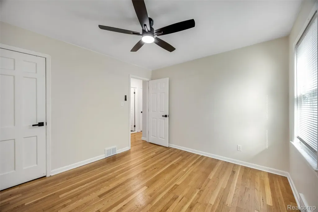 18291 Faust Avenue Detroit City MI 48219