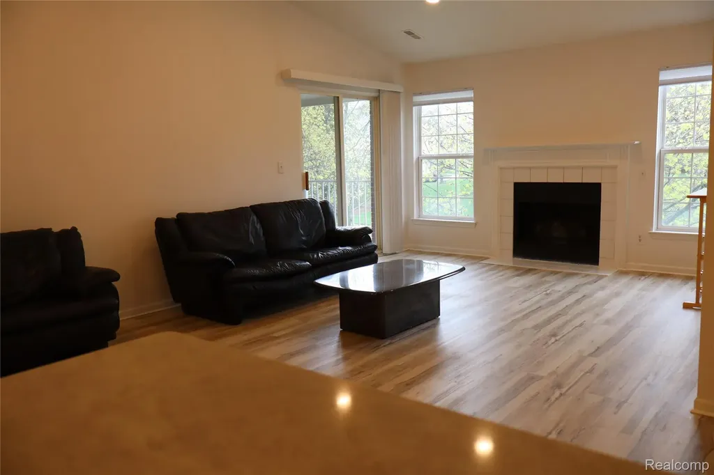 44944 Marigold Drive Sterling Heights City MI 48314