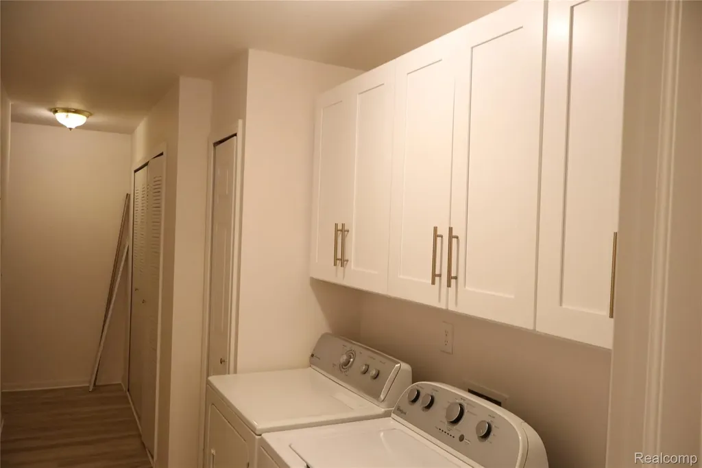 44944 Marigold Drive Sterling Heights City MI 48314