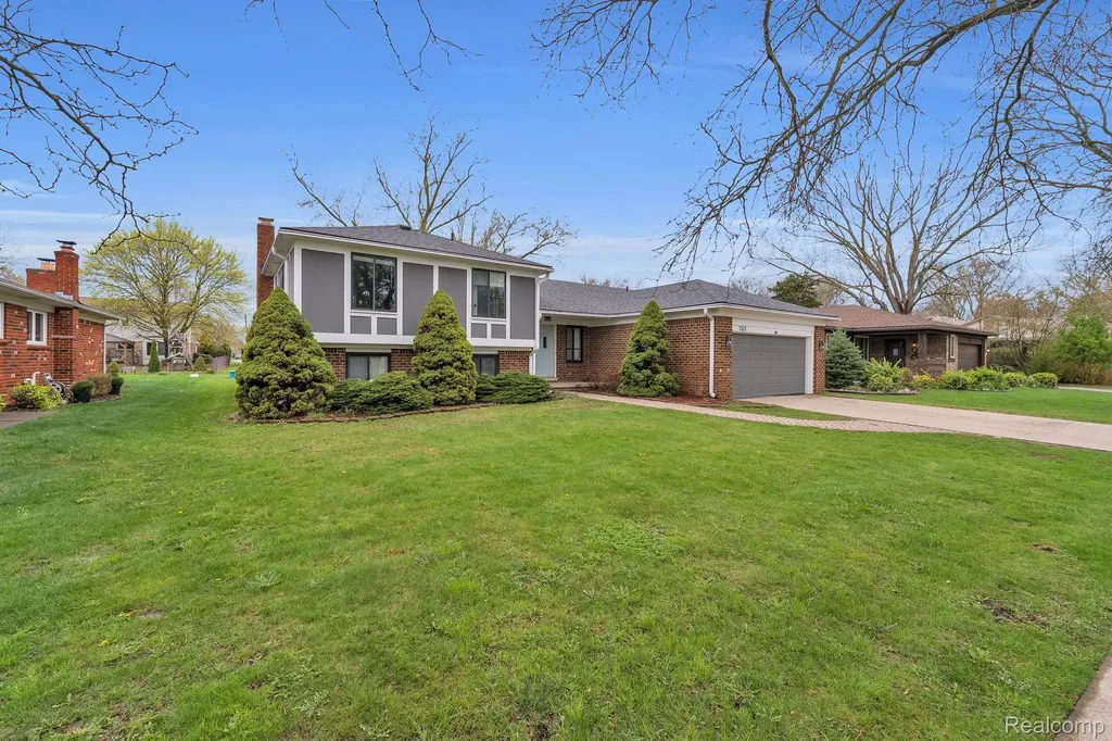 7323 Burgundy Street Canton Charter Township MI 48187