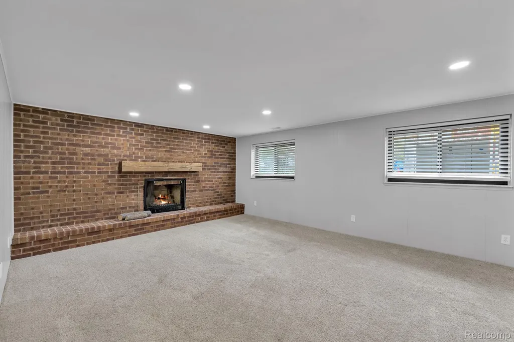 7323 Burgundy Street Canton Charter Township MI 48187