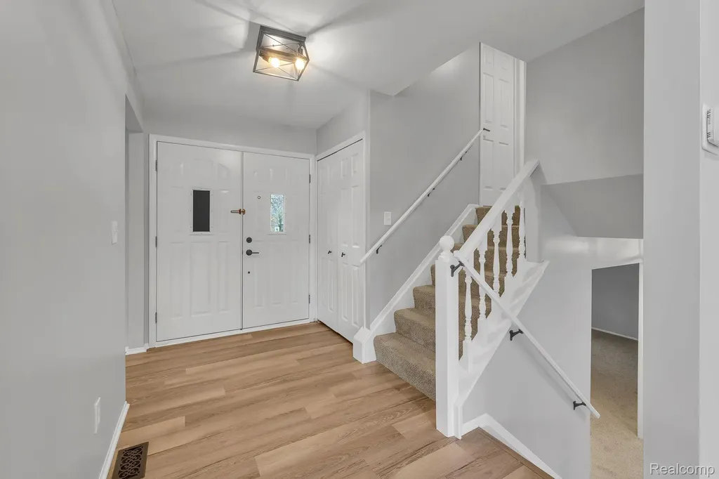 7323 Burgundy Street Canton Charter Township MI 48187