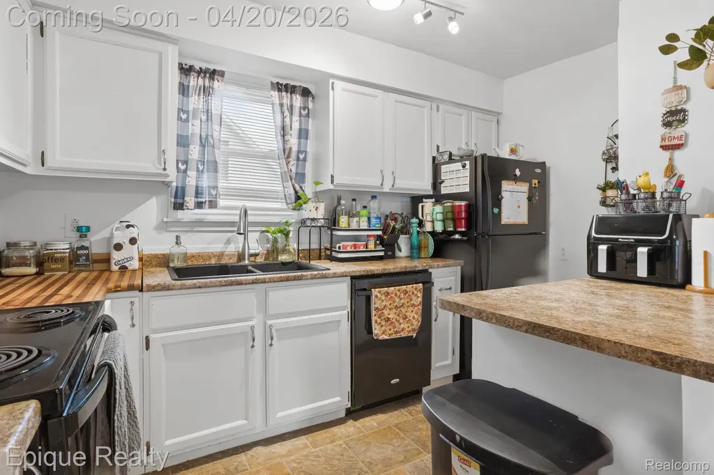 117 Mary Street Yale City MI 48097