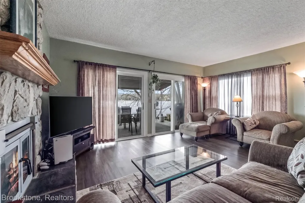 1940 S Ortonville Road Brandon Charter Township MI 48462