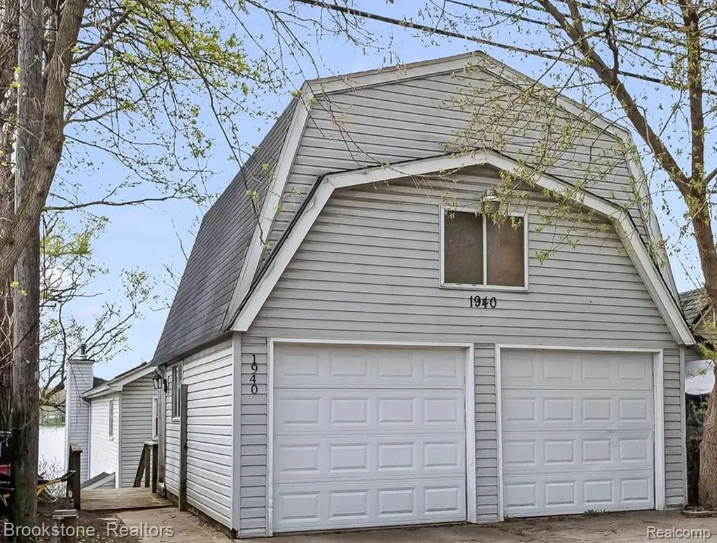 1940 S Ortonville Road Brandon Charter Township MI 48462