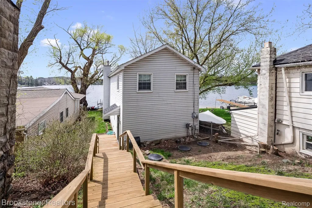1940 S Ortonville Road Brandon Charter Township MI 48462