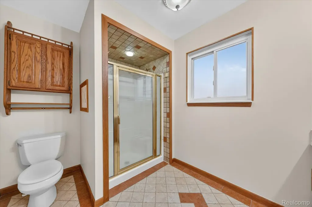 28901 W Chicago Street Livonia City MI 48150