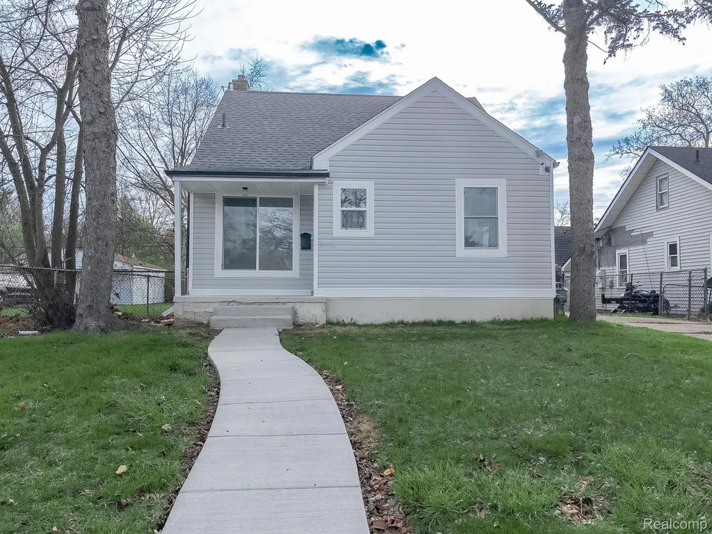 20030 Salem Street Detroit City MI 48219
