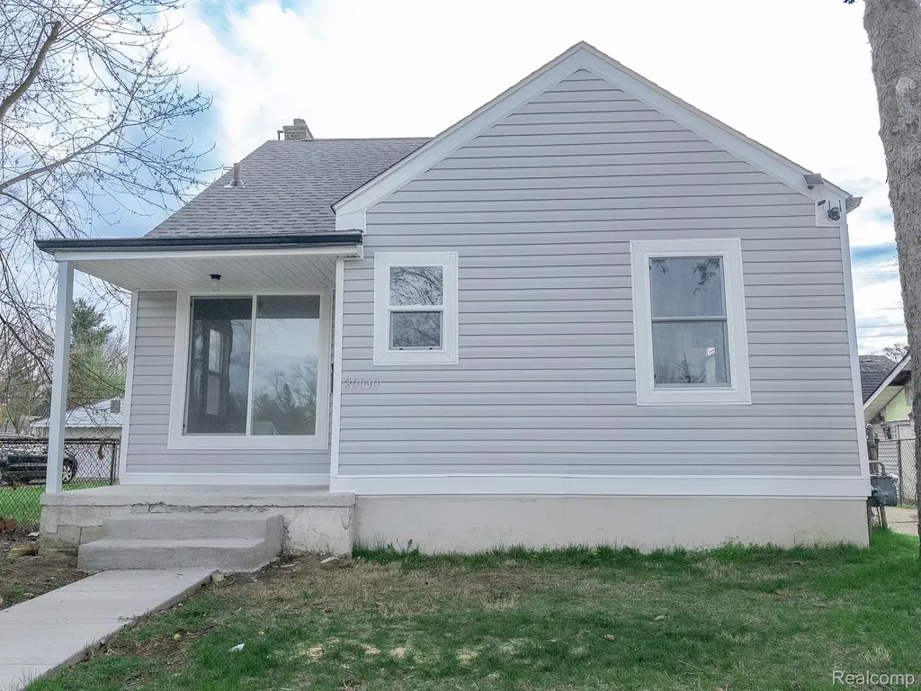 20030 Salem Street Detroit City MI 48219