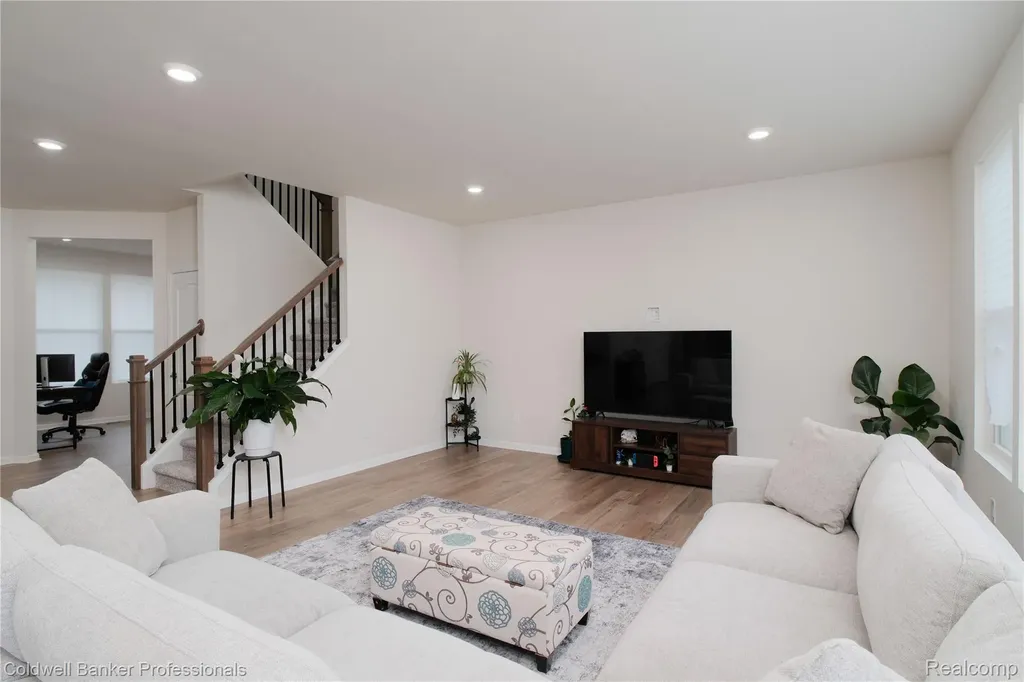 4813 Marquette Drive Milford Charter Township MI 48381