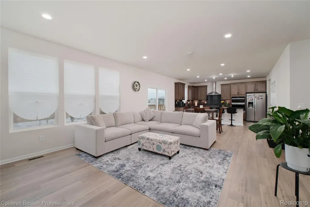 4813 Marquette Drive Milford Charter Township MI 48381