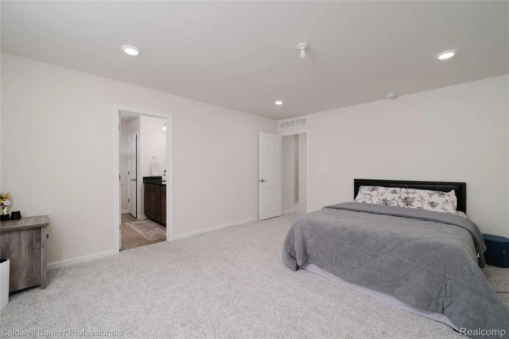 4813 Marquette Drive Milford Charter Township MI 48381