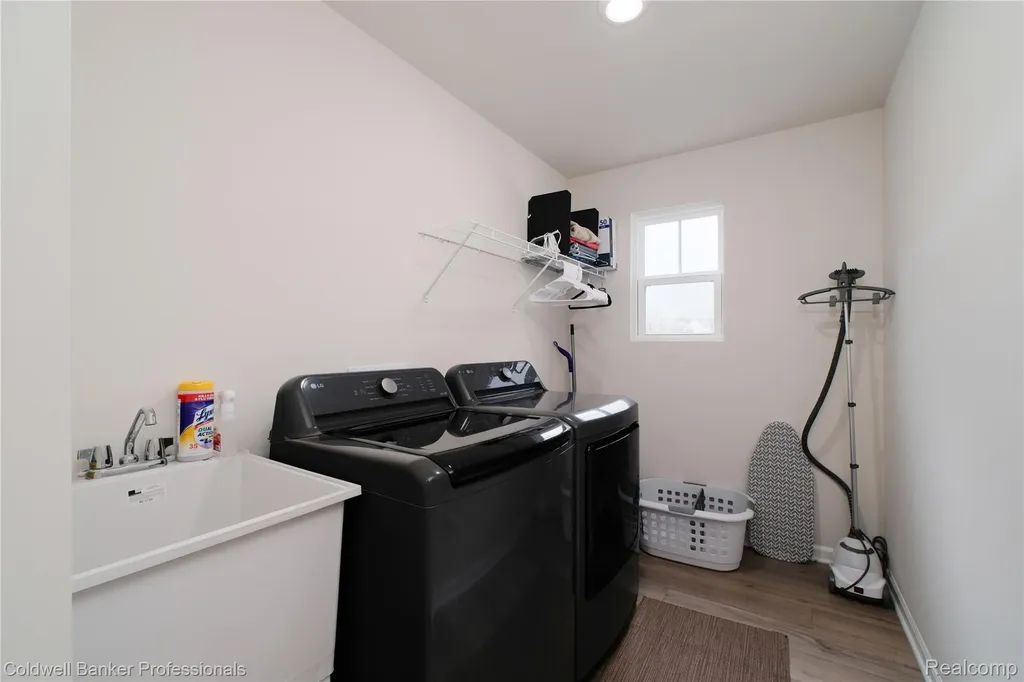 4813 Marquette Drive Milford Charter Township MI 48381