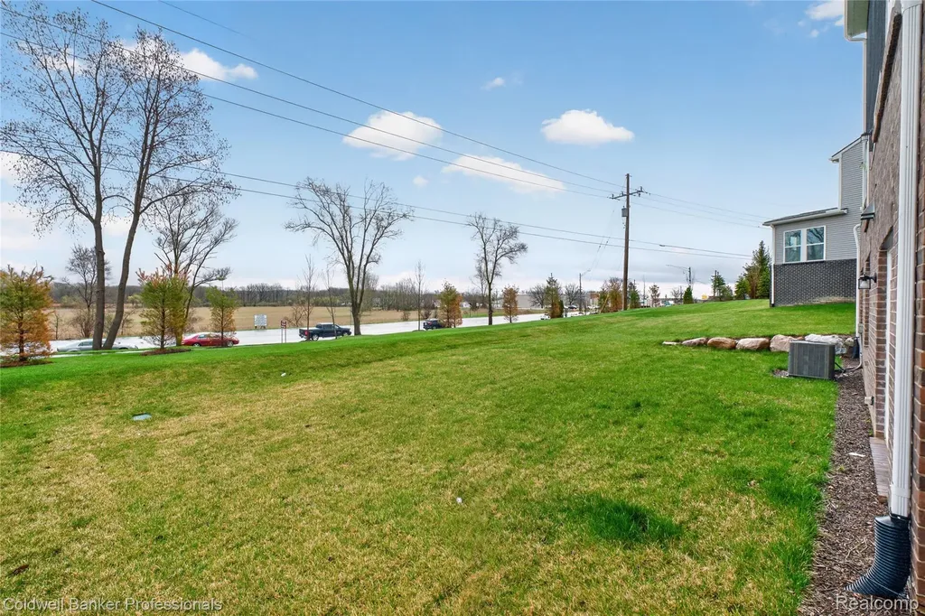 4813 Marquette Drive Milford Charter Township MI 48381