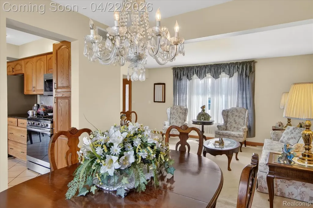 44226 Harsdale Drive Canton Charter Township MI 48187