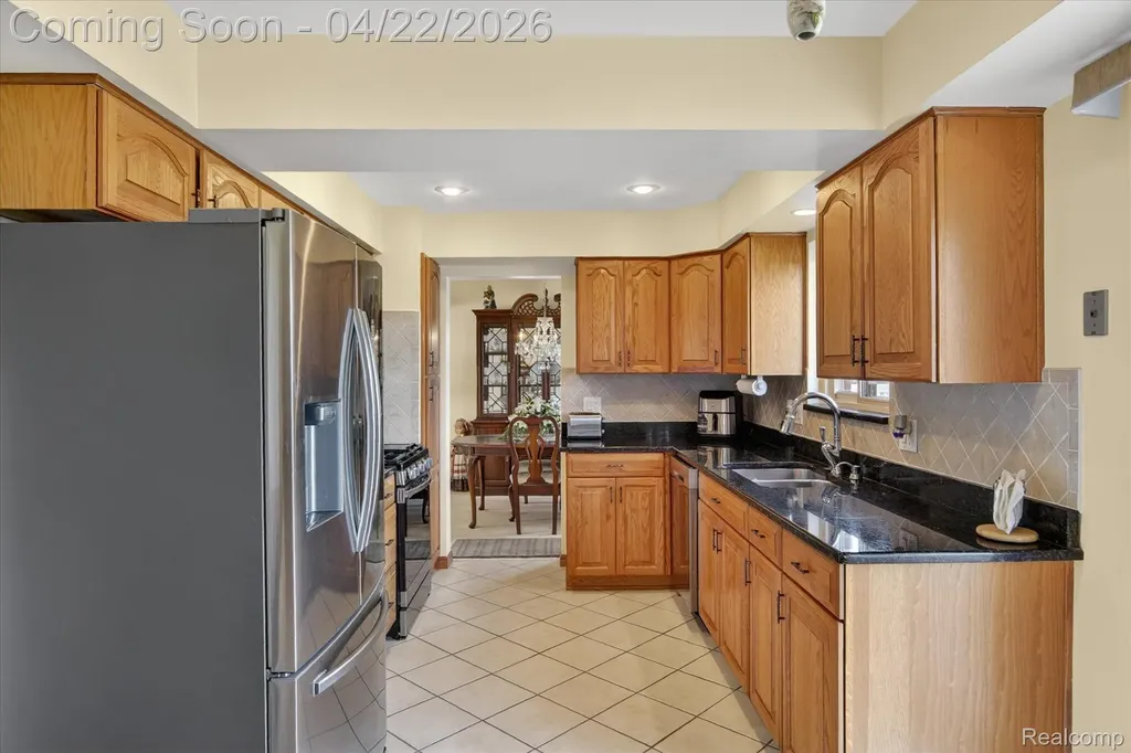 44226 Harsdale Drive Canton Charter Township MI 48187