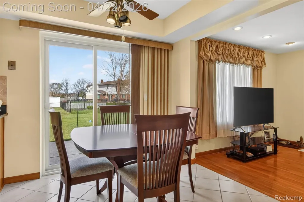 44226 Harsdale Drive Canton Charter Township MI 48187