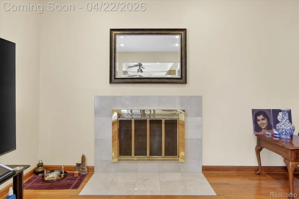 44226 Harsdale Drive Canton Charter Township MI 48187
