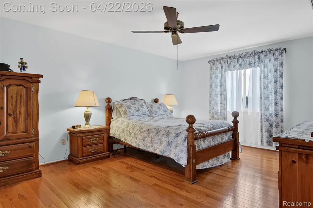 44226 Harsdale Drive Canton Charter Township MI 48187