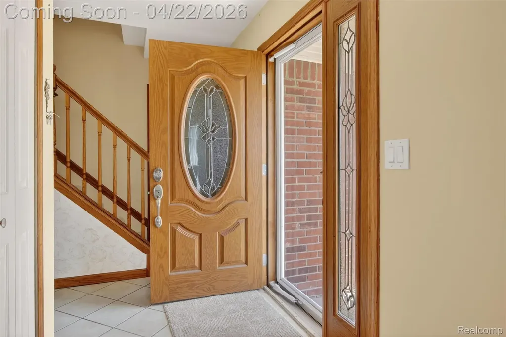 44226 Harsdale Drive Canton Charter Township MI 48187