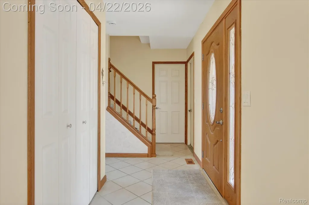 44226 Harsdale Drive Canton Charter Township MI 48187
