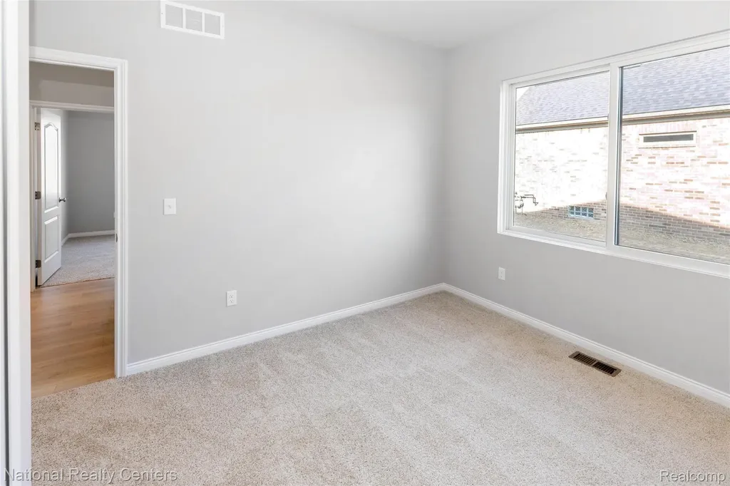 53240 Woodland Meadows Chesterfield Township MI 48047