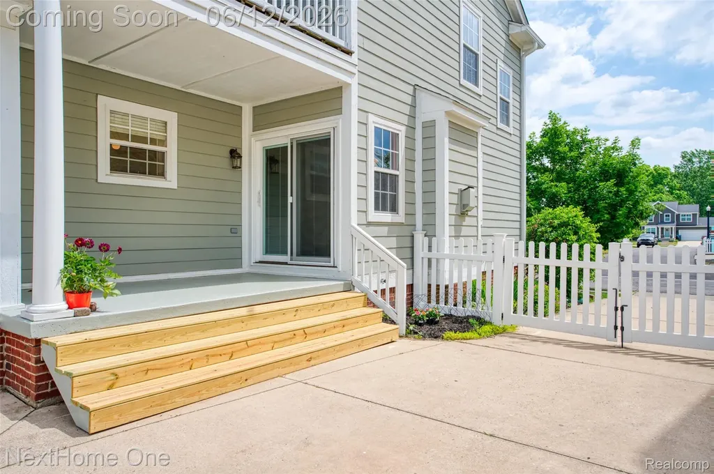 1818 Gilmore Street Howell City MI 48855