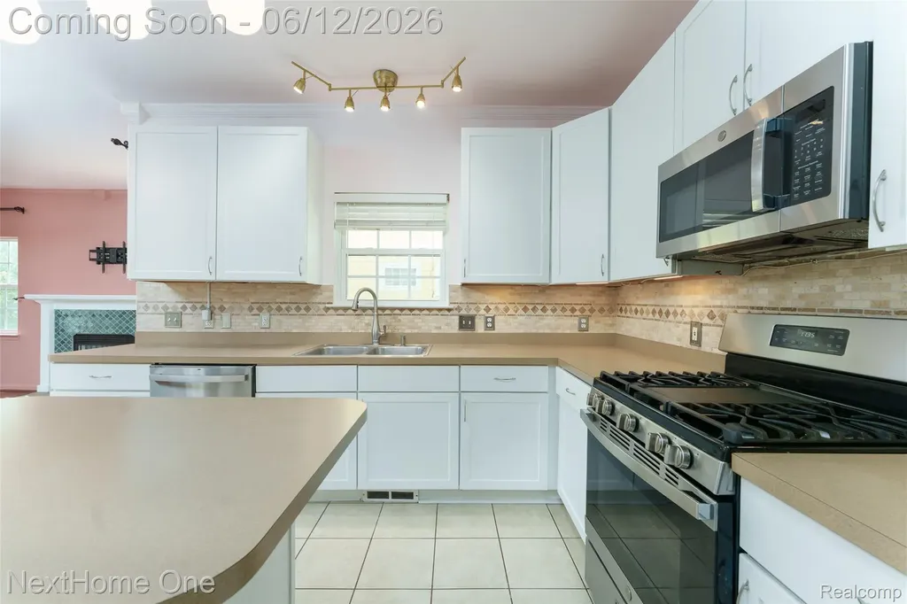 1818 Gilmore Street Howell City MI 48855
