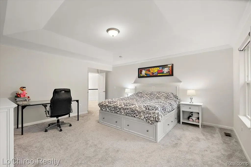 43722 Bolingbrooke Lane Novi City MI 48377