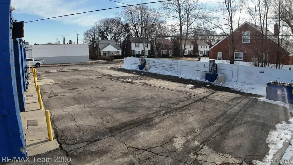 19501 Plymouth Road Detroit City MI 48228