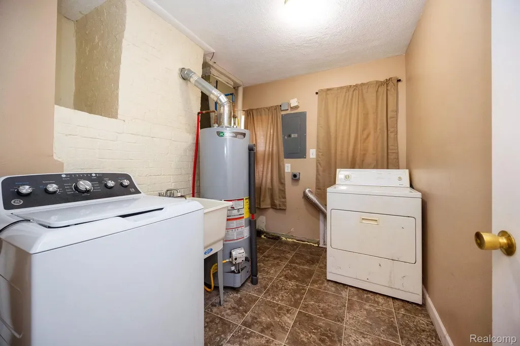13750 Flanders Street Southgate City MI 48195