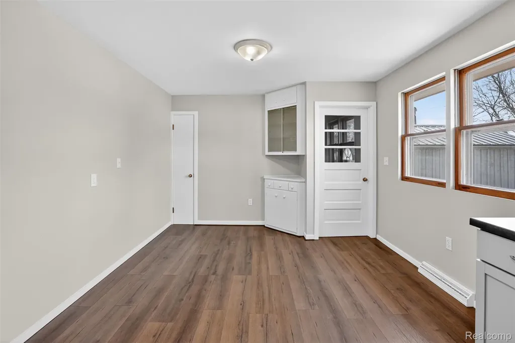 2300 S Lincoln Bay City City MI 48708