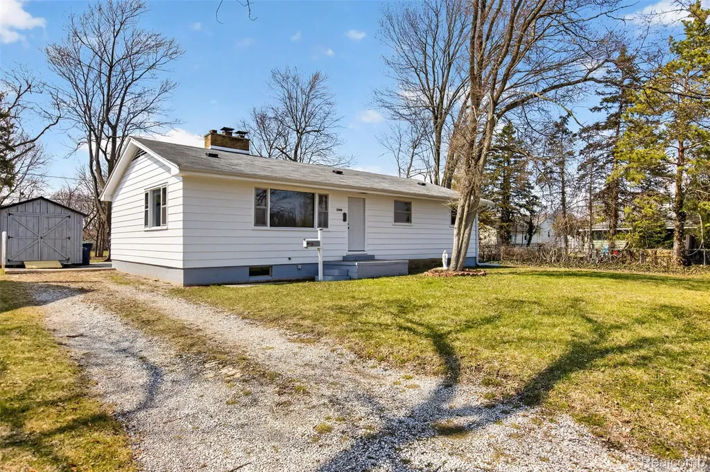2300 S Lincoln Bay City City MI 48708