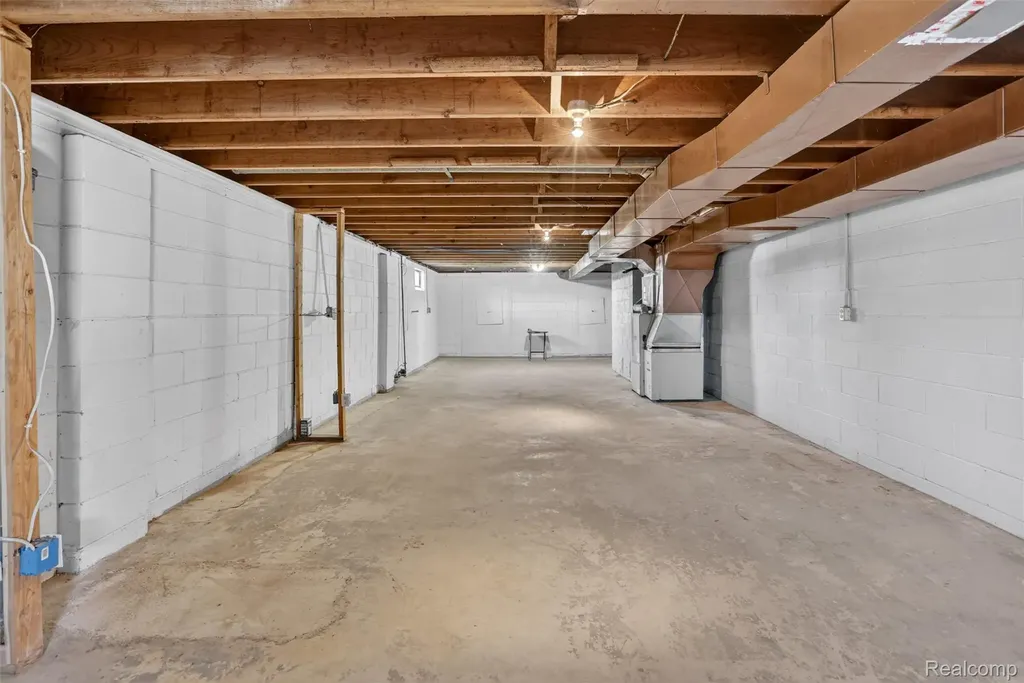 2300 S Lincoln Bay City City MI 48708