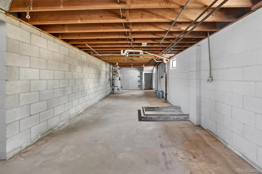 2300 S Lincoln Bay City City MI 48708