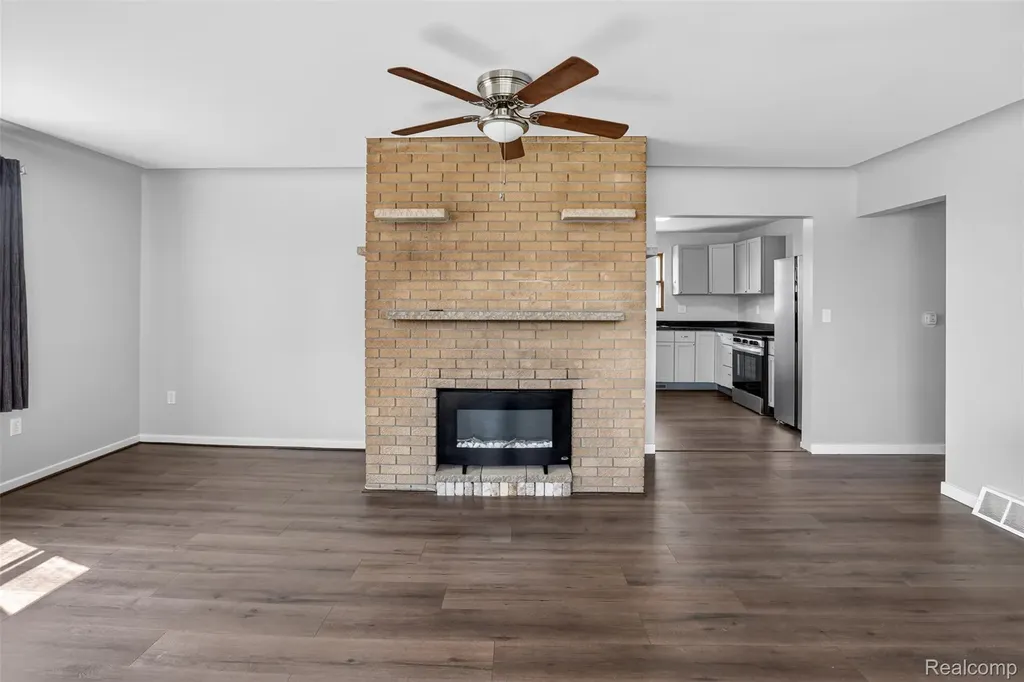 2300 S Lincoln Bay City City MI 48708