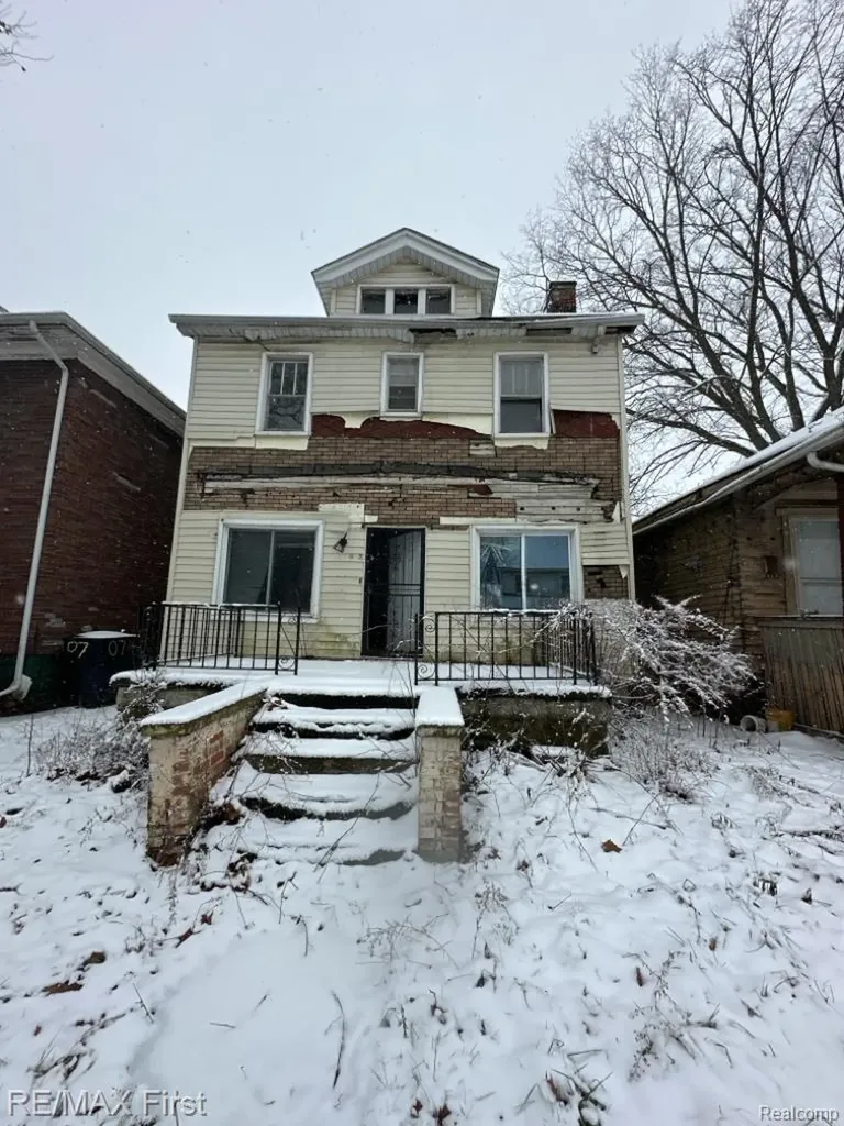 9613 American Street Detroit City MI 48204