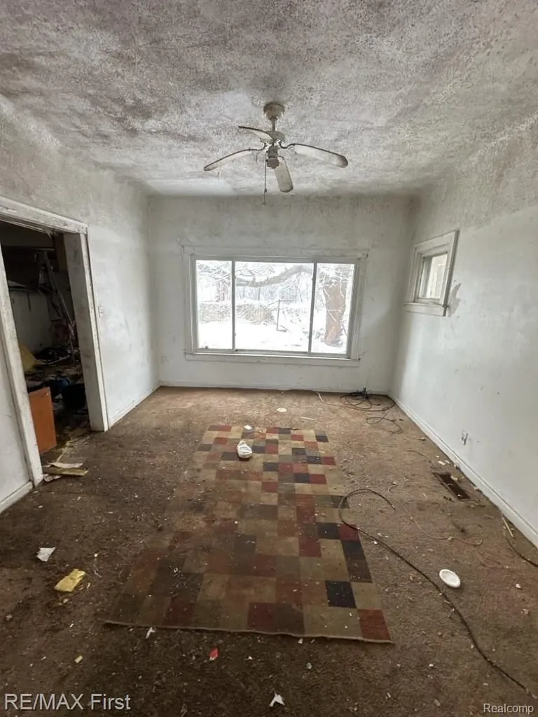 9613 American Street Detroit City MI 48204