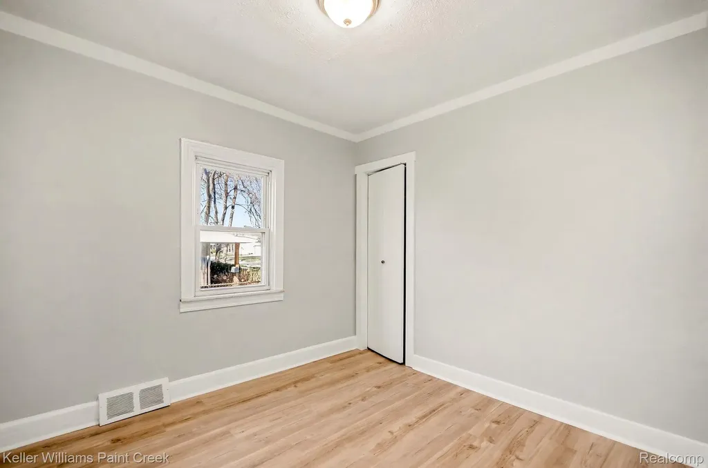 26737 Brush Street Madison Heights City MI 48071