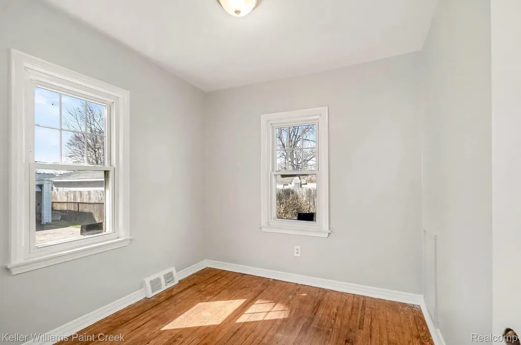26737 Brush Street Madison Heights City MI 48071