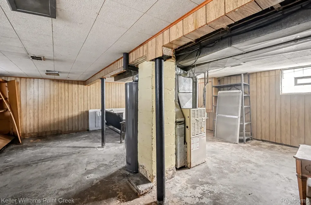 26737 Brush Street Madison Heights City MI 48071