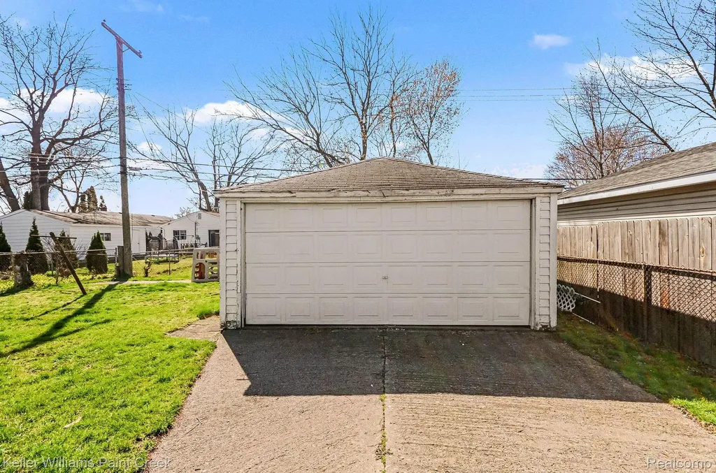 26737 Brush Street Madison Heights City MI 48071