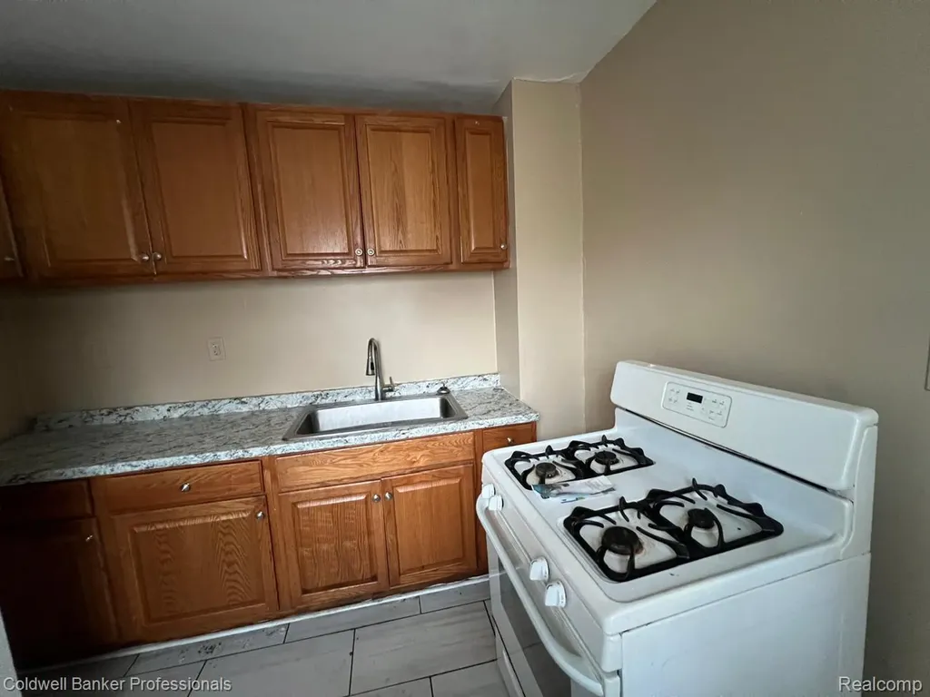 8080 Penrod Street Detroit City MI 48228