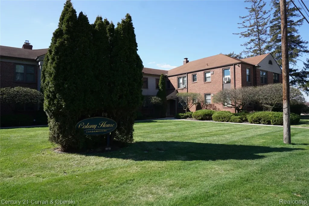 22673 Garrison Street Dearborn City MI 48124