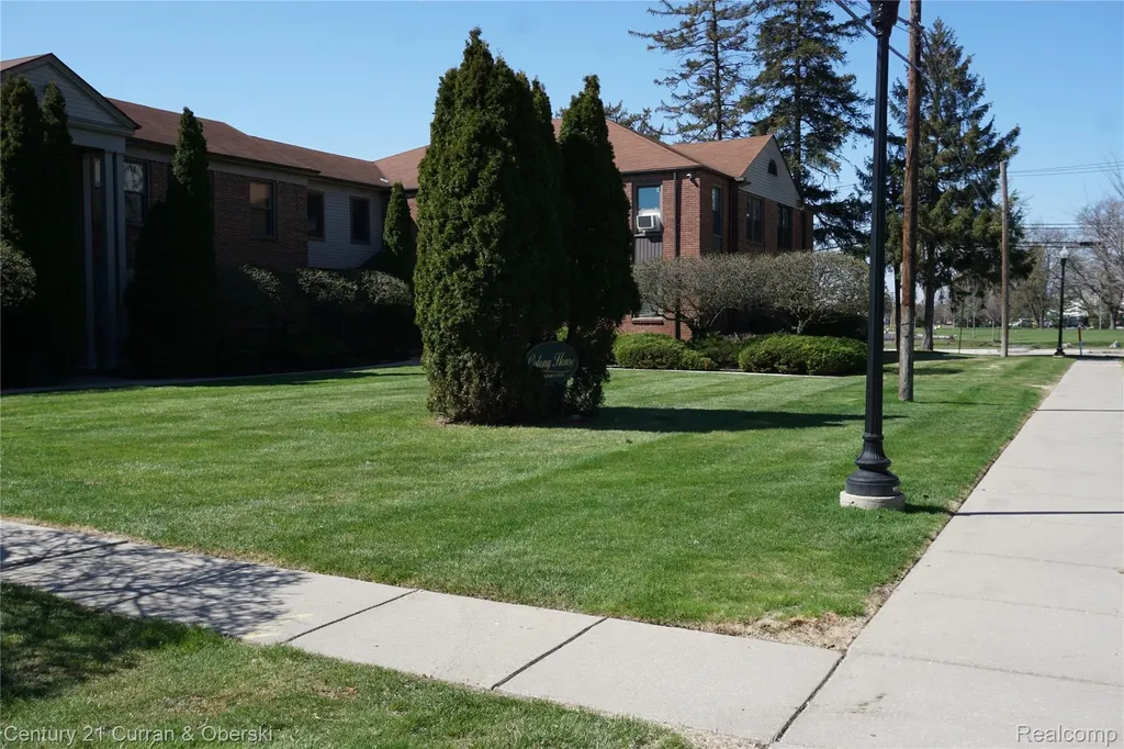 22673 Garrison Street Dearborn City MI 48124