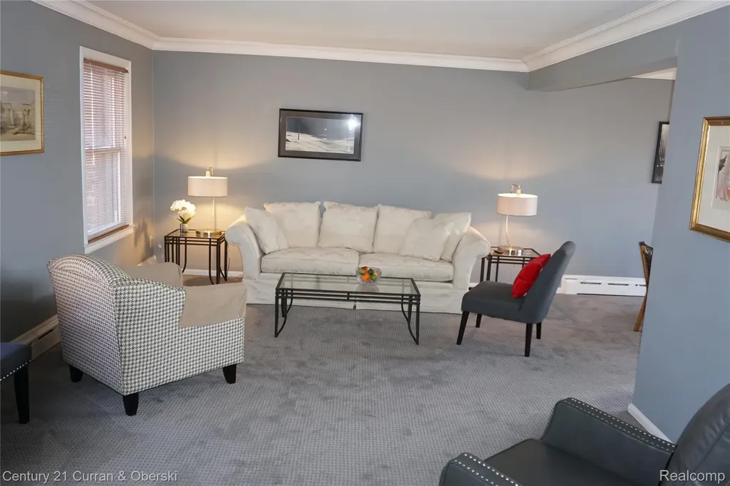 22673 Garrison Street Dearborn City MI 48124