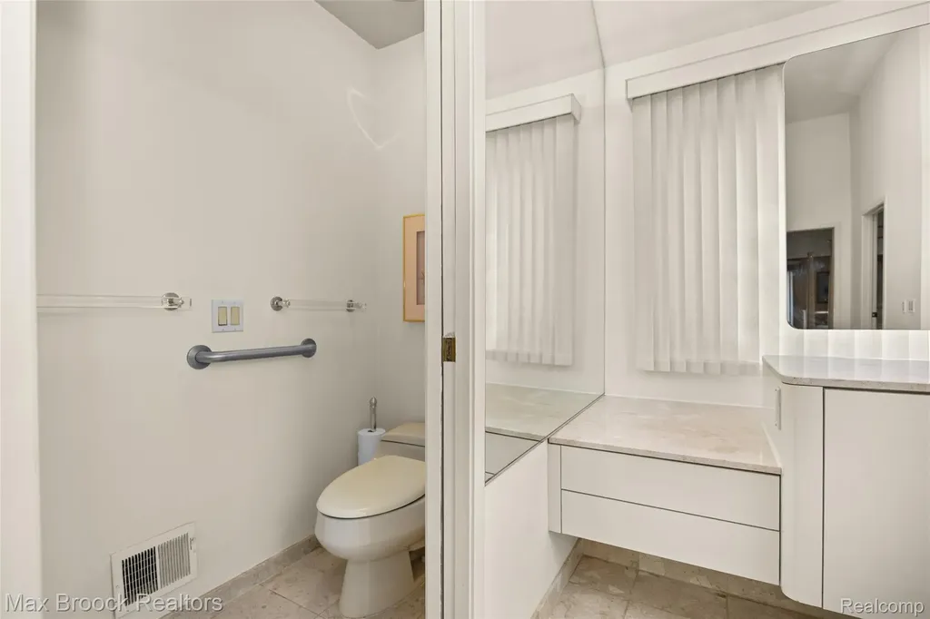 1603 Franklin Hills Drive Bloomfield Hills City MI 48302